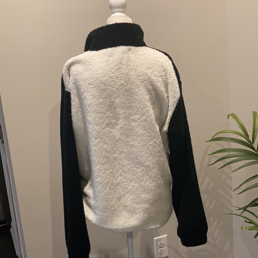 Sherpa pullover - Picture 2 of 3